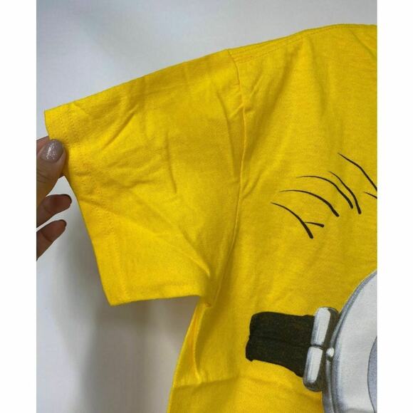 Despicable Me Minion Made Adult Yellow Short Sleeve T-shirt Top NEW Medium - Picture 4 of 6